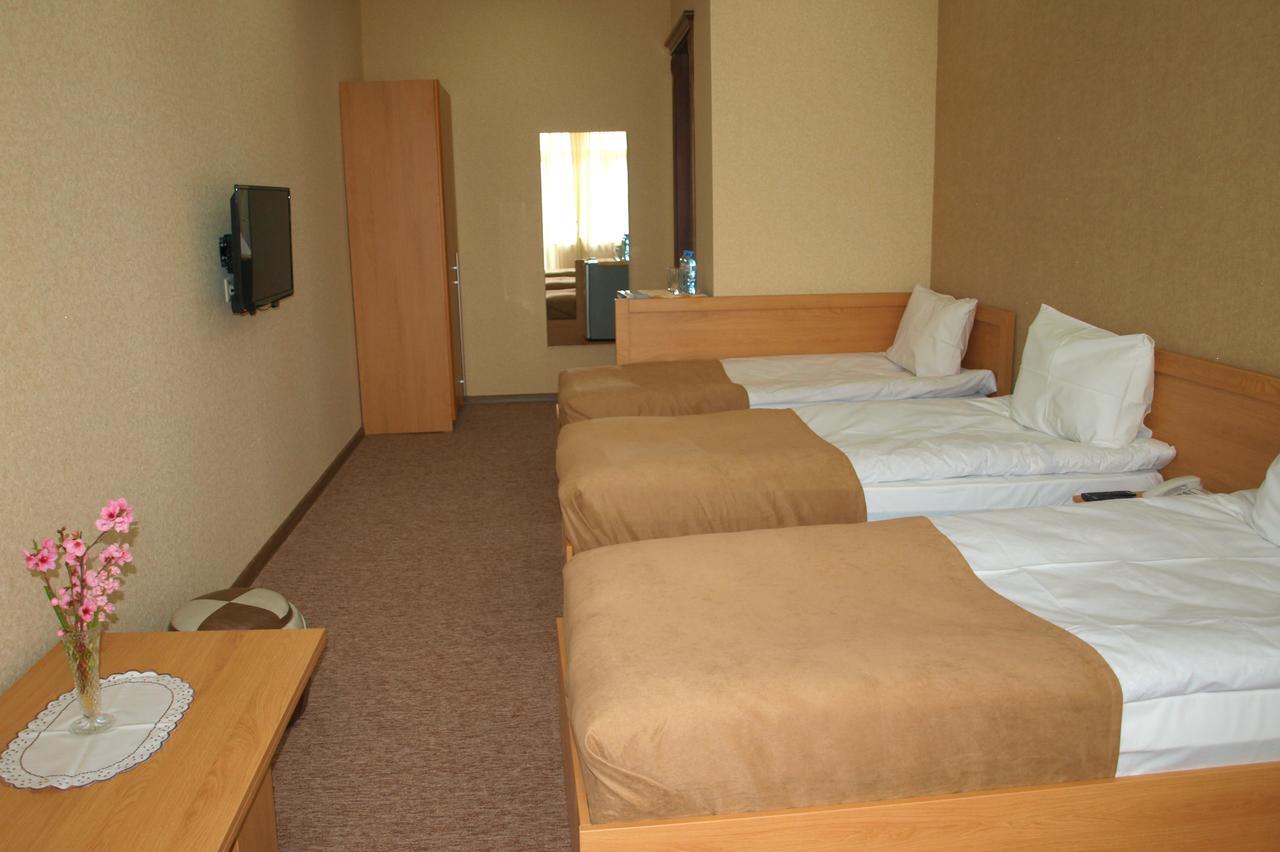 Liel Otel Tiflis Dış mekan fotoğraf