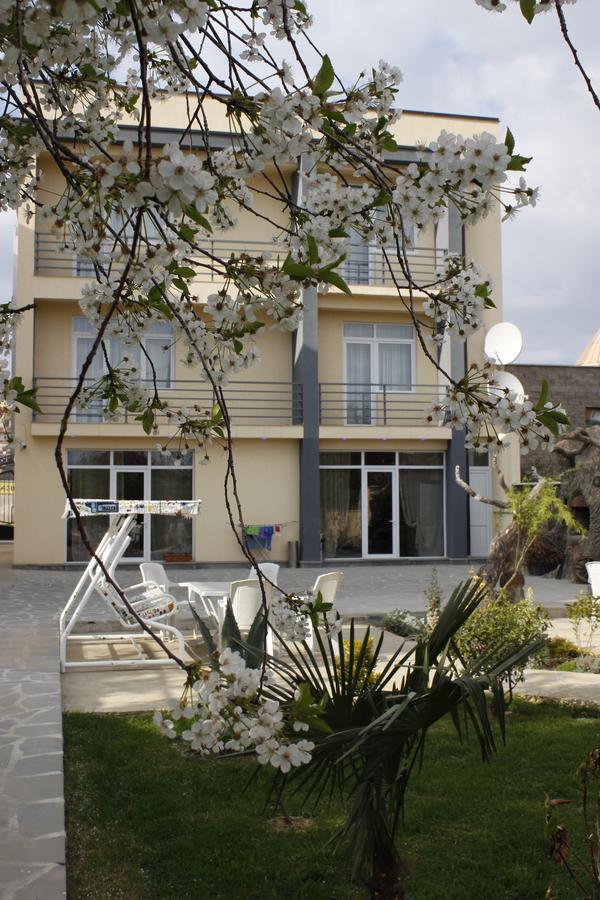 Liel Otel Tiflis Dış mekan fotoğraf